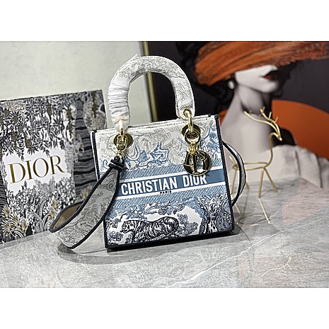 Dior AAA+ Handbags #545199 replica