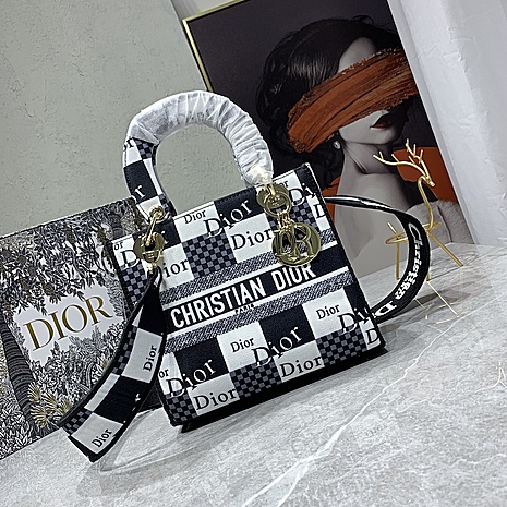 Dior AAA+ Handbags #545204 replica