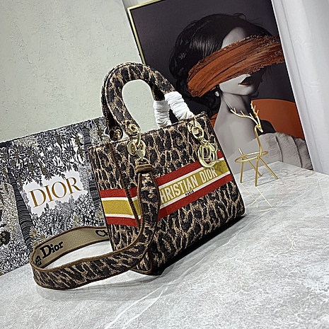 Dior AAA+ Handbags #545206 replica