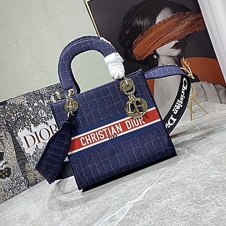Dior AAA+ Handbags #545208 replica
