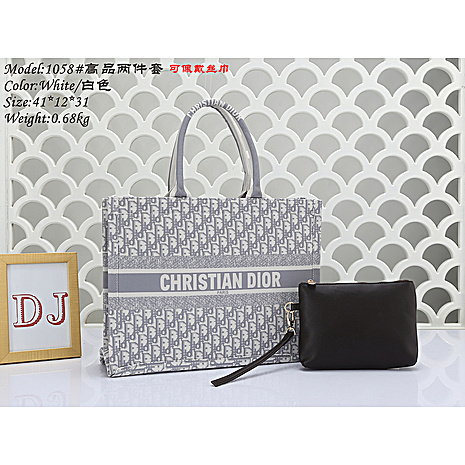Dior Handbags #547972 replica