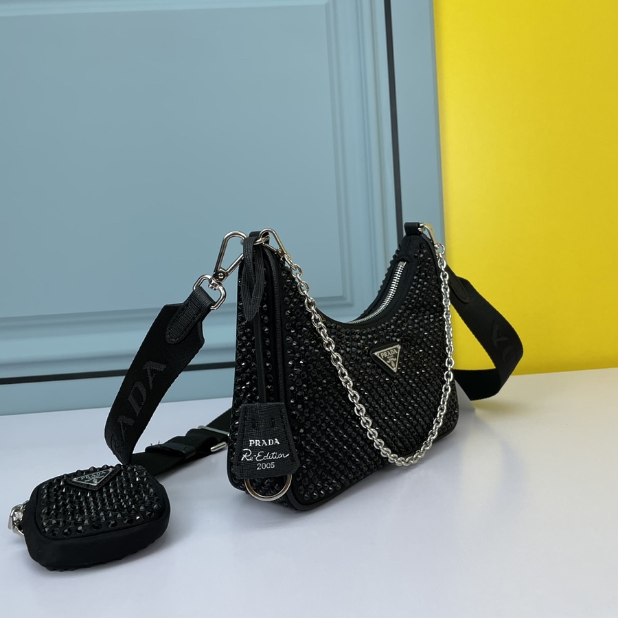 Prada AAA+ Handbags #547145 replica