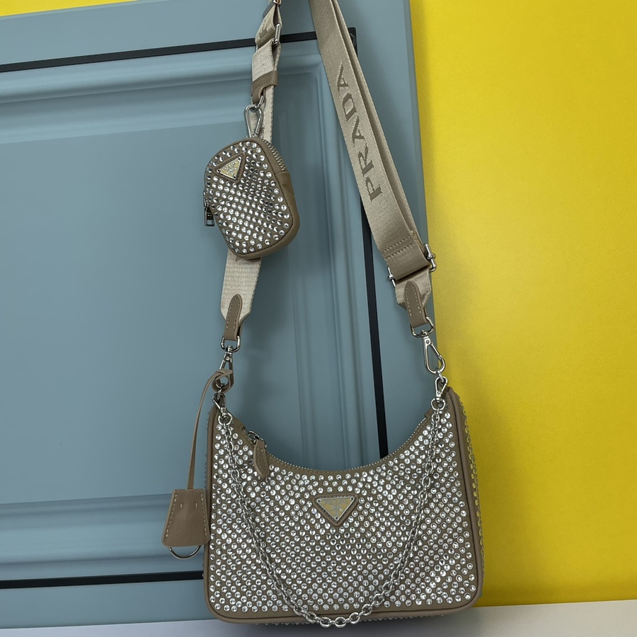 Prada AAA+ Handbags #547146 replica