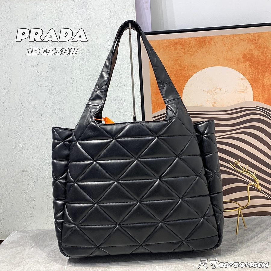 Prada AAA+ Handbags #547148 replica