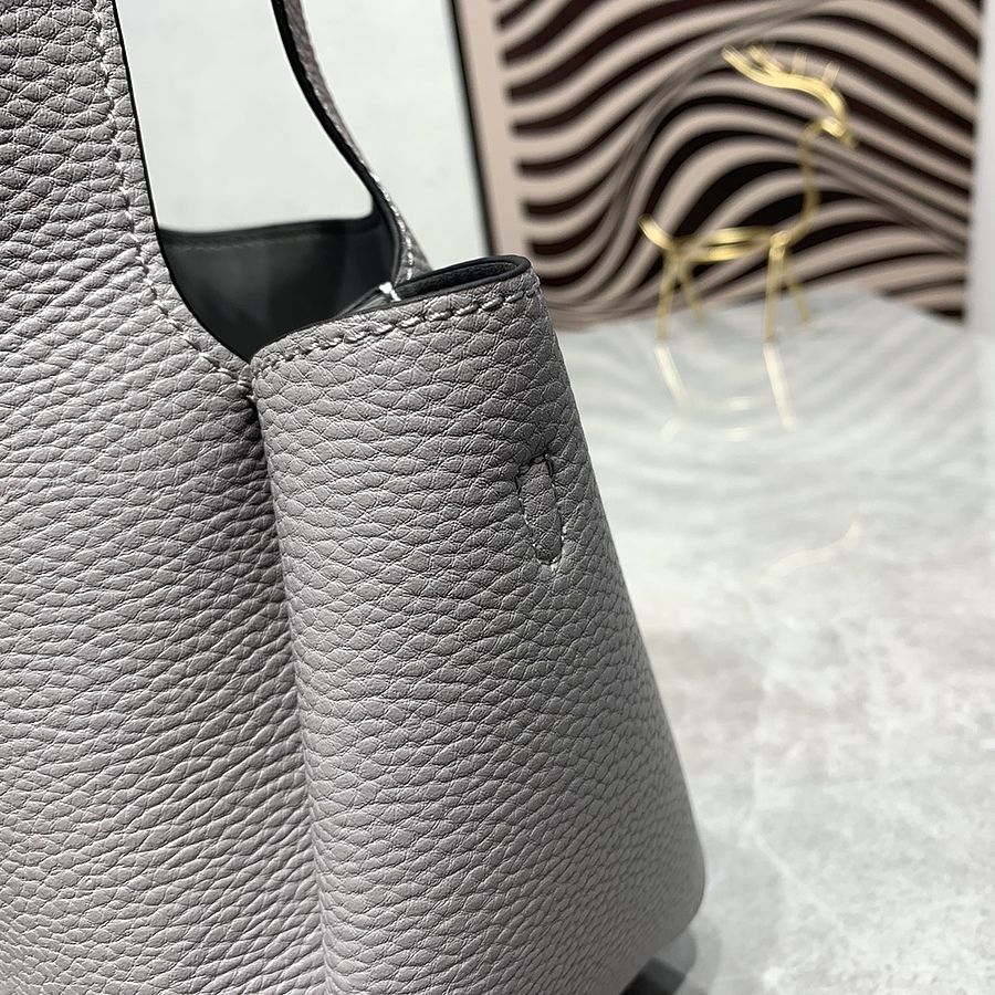 Prada AAA+ Handbags #547154 replica