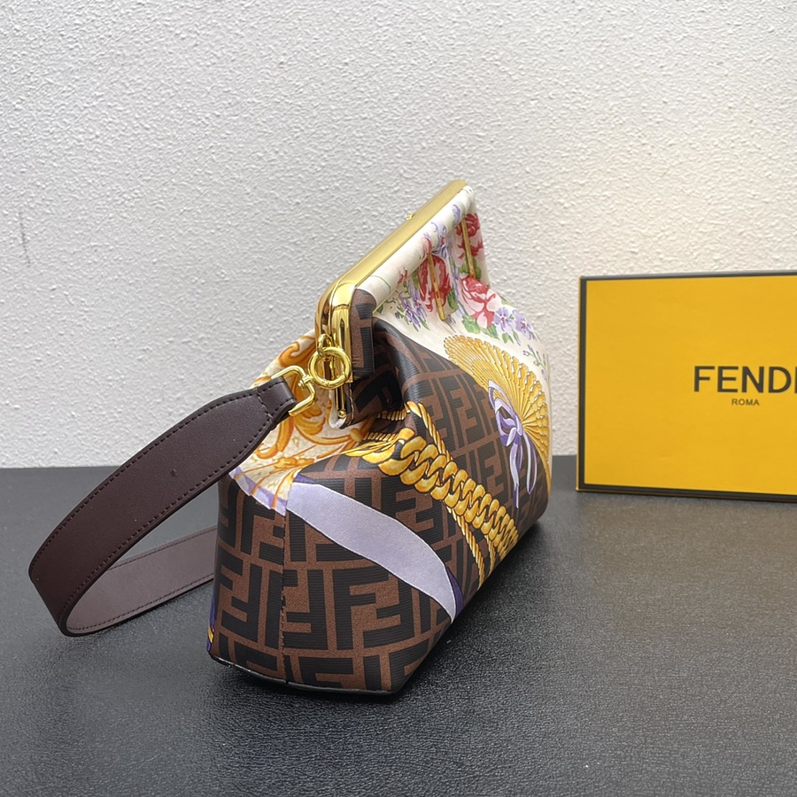 Fendi AAA+ Handbags #547161 replica