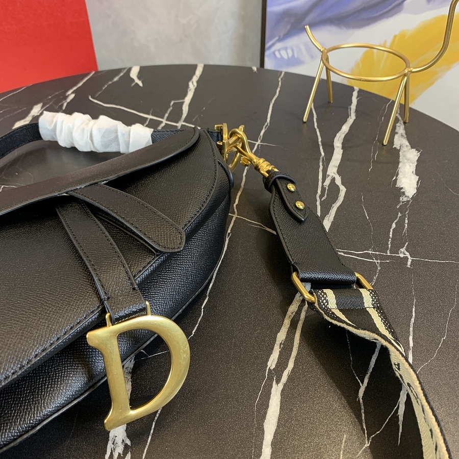 Dior AAA+ Handbags #547177 replica