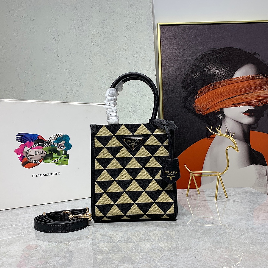 Prada AAA+ Handbags #547685 replica