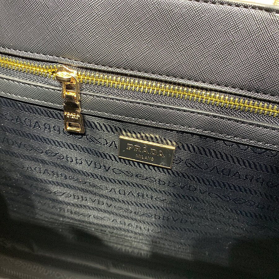 Prada AAA+ Handbags #547686 replica
