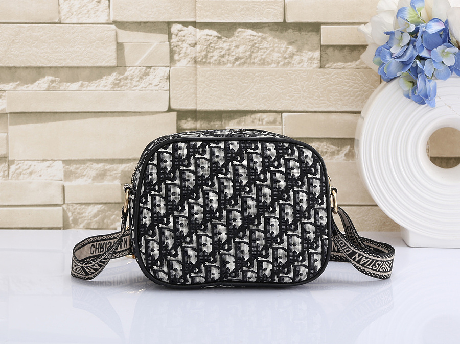 Dior Handbags #547968 replica