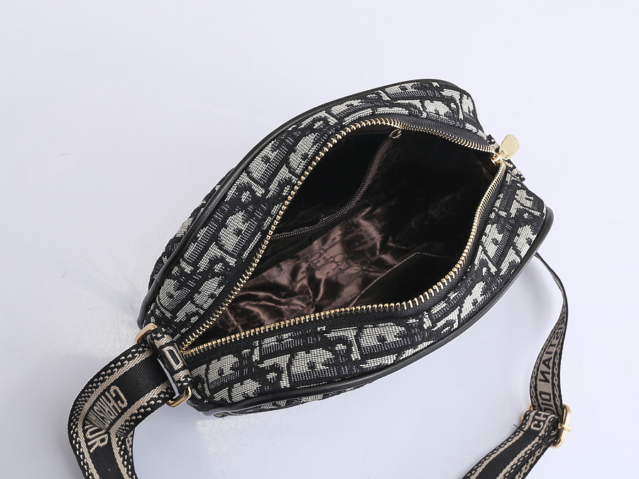 Dior Handbags #547968 replica