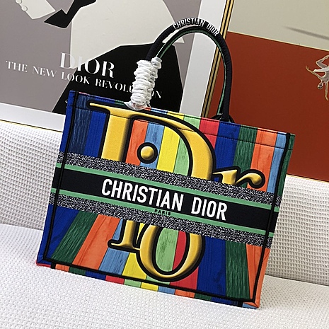 Dior AAA+ Handbags #552890 replica