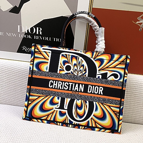 Dior AAA+ Handbags #552899 replica