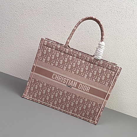 Dior AAA+ Handbags #552908 replica