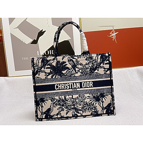 Dior AAA+ Handbags #552911 replica