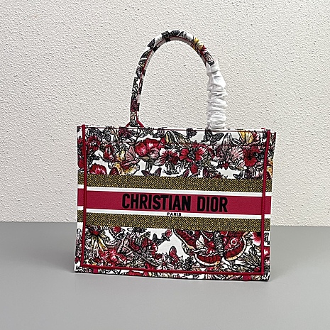 Dior AAA+ Handbags #552919 replica