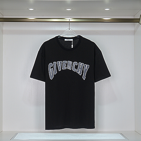 Givenchy T-shirts for MEN #555296 replica