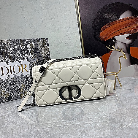 Dior AAA+ Handbags #556187 replica