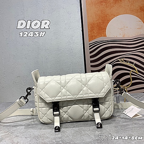 Dior AAA+ Handbags #556194 replica