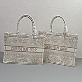 US$84.00 Dior AAA+ Handbags #552914