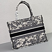 US$84.00 Dior AAA+ Handbags #552915