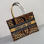 US$84.00 Dior AAA+ Handbags #552922