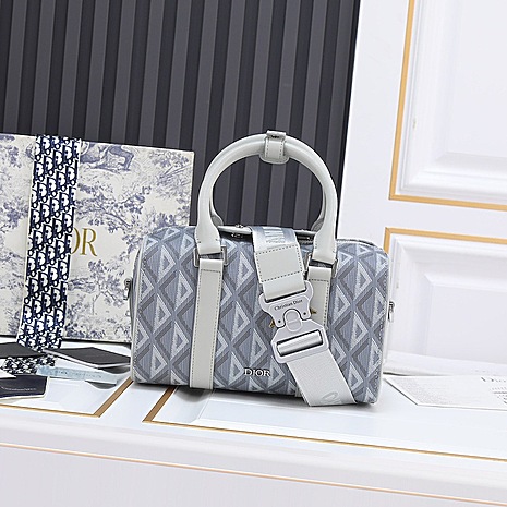 Dior AAA+ Handbags #560082 replica