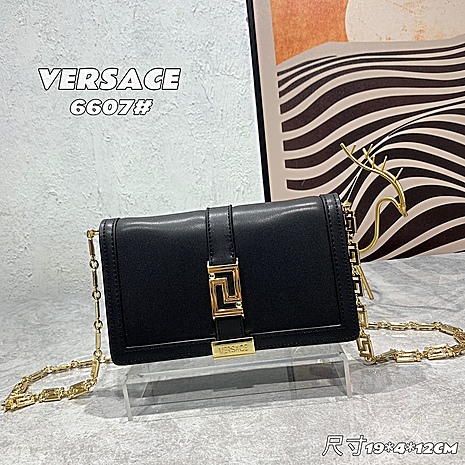 versace AAA+ Handbags #562011 replica