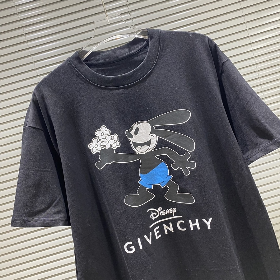 Givenchy T-shirts for MEN #560870 replica