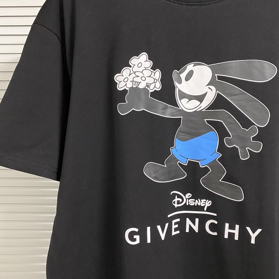 Givenchy T-shirts for MEN #560870 replica