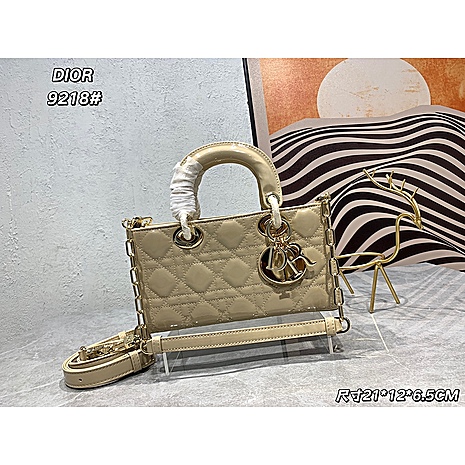 Dior AAA+ Handbags #563922 replica