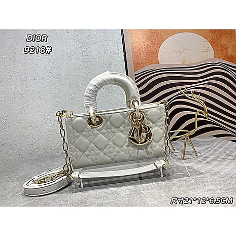 Dior AAA+ Handbags #563927 replica