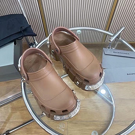 Balenciaga shoes for Balenciaga Slippers for Women #566186 replica