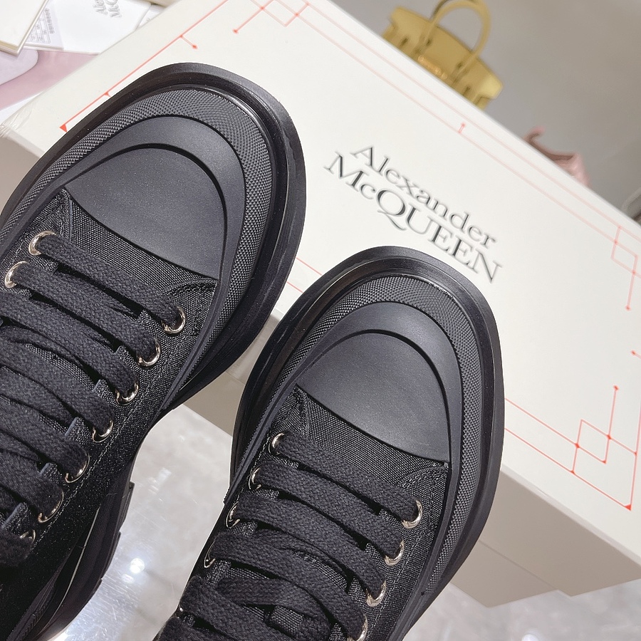 Alexander McQueen Shoes for Women #566073 replica