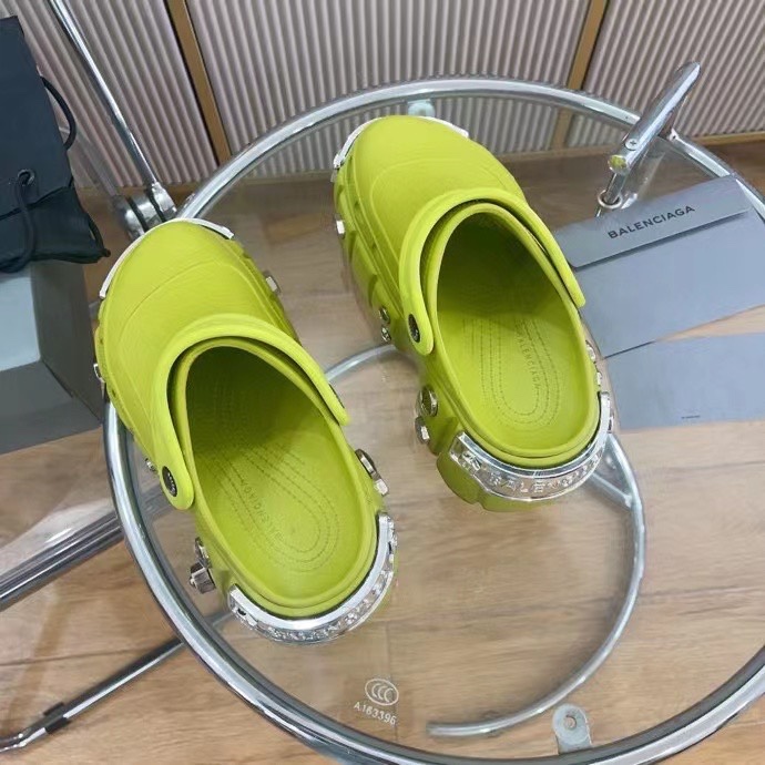 Balenciaga shoes for Balenciaga Slippers for Women #566187 replica