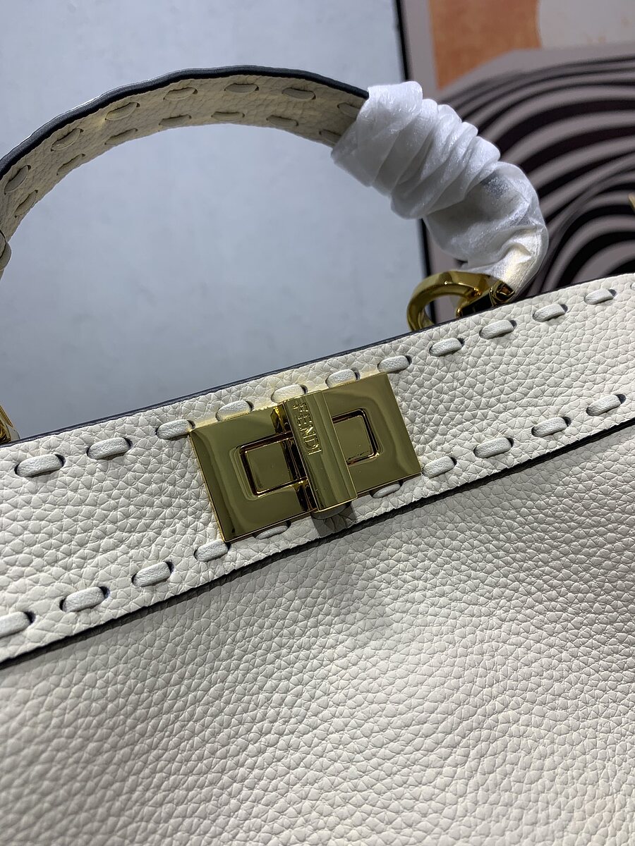 Fendi AAA+ Handbags #567422 replica