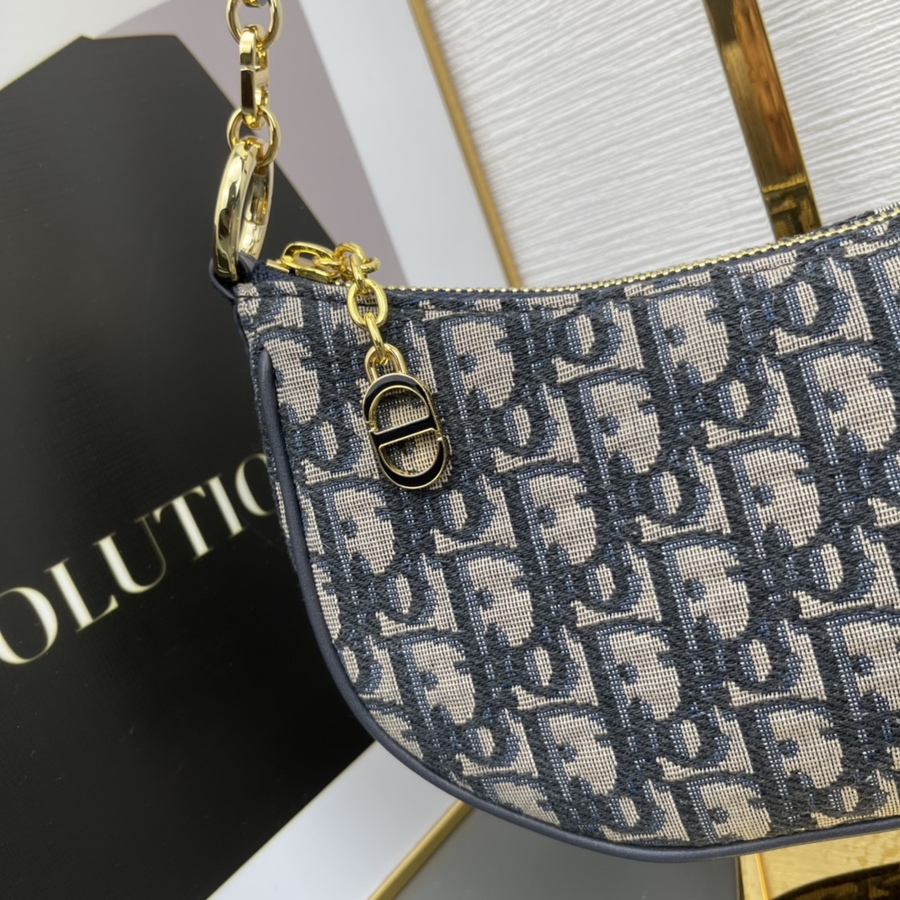 Dior AAA+ Handbags #567496 replica
