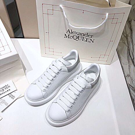 Alexander McQueen Shoes for Women #575905 replica