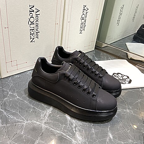 Alexander McQueen Shoes for Women #575910 replica