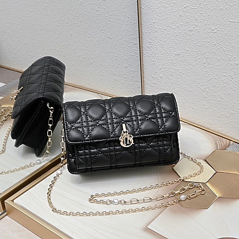 Dior AAA+ Handbags #581518 replica