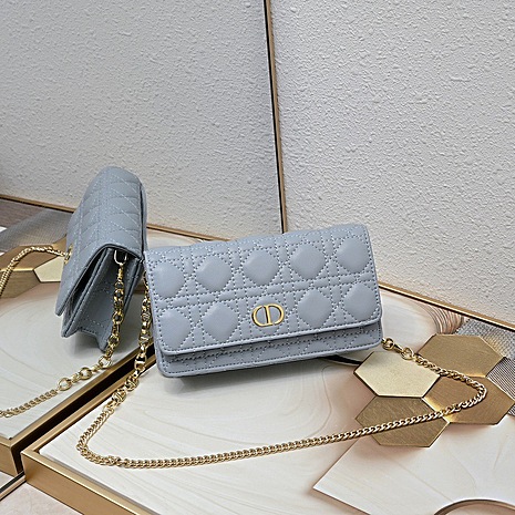Dior AAA+ Handbags #581521 replica