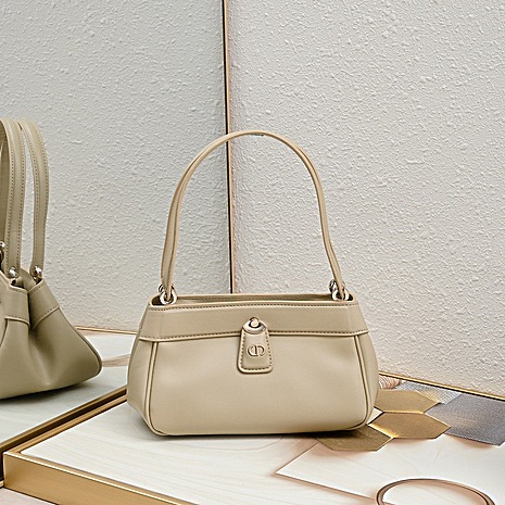 Dior AAA+ Handbags #581527 replica