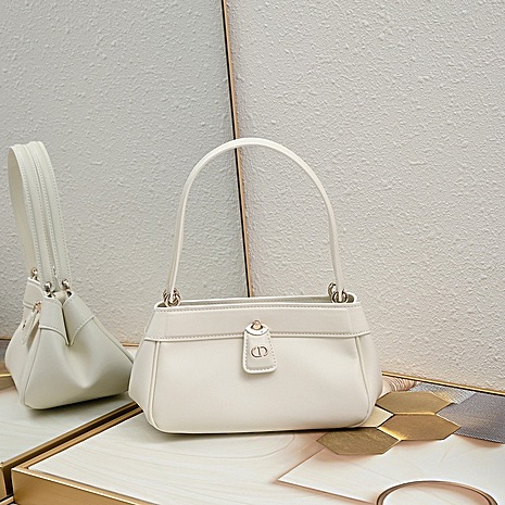 Dior AAA+ Handbags #581529 replica