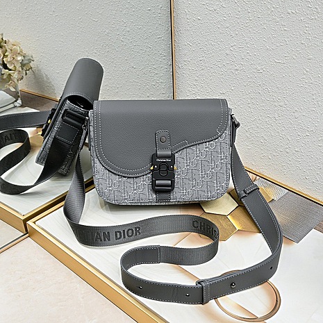 Dior AAA+ Handbags #581530 replica