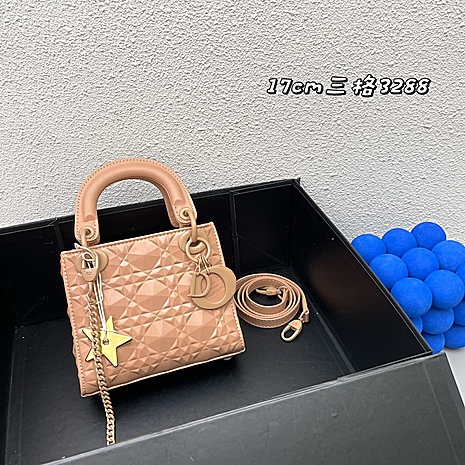 Dior AAA+ Handbags #586364 replica