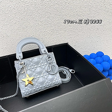 Dior AAA+ Handbags #586366 replica