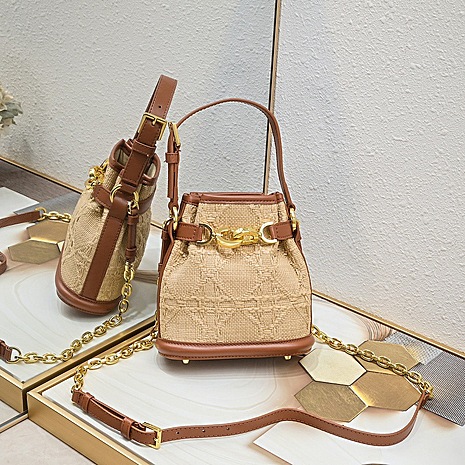 Dior AAA+ Handbags #591484 replica