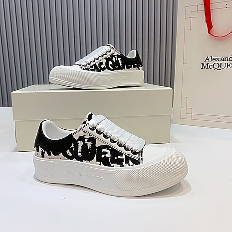 Alexander McQueen Shoes for Women #593237 replica