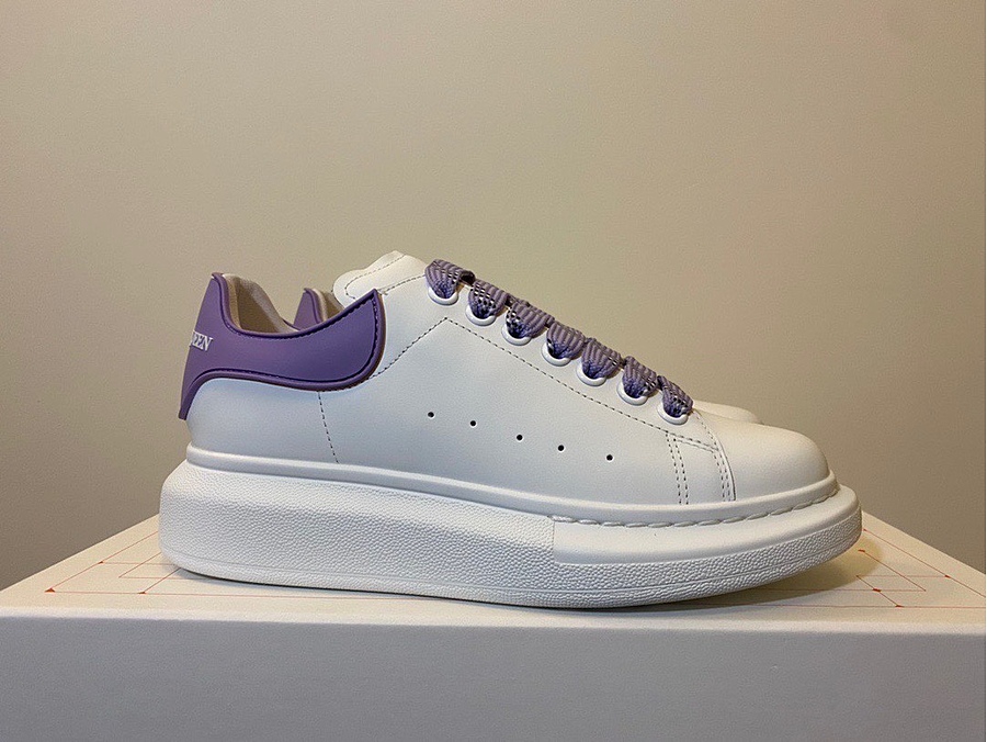 Alexander McQueen Shoes for Women #599618 replica