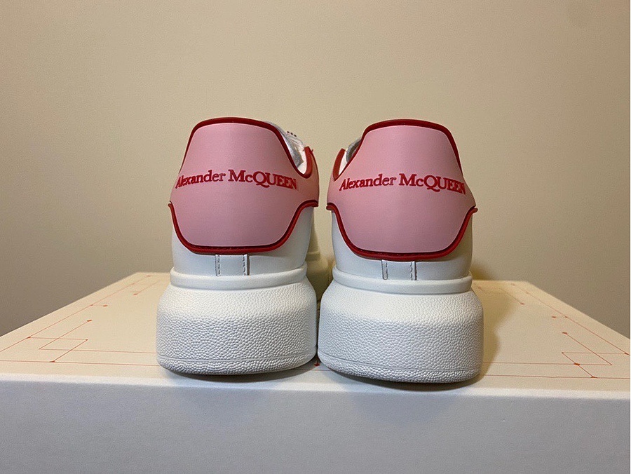 Alexander McQueen Shoes for Women #599619 replica